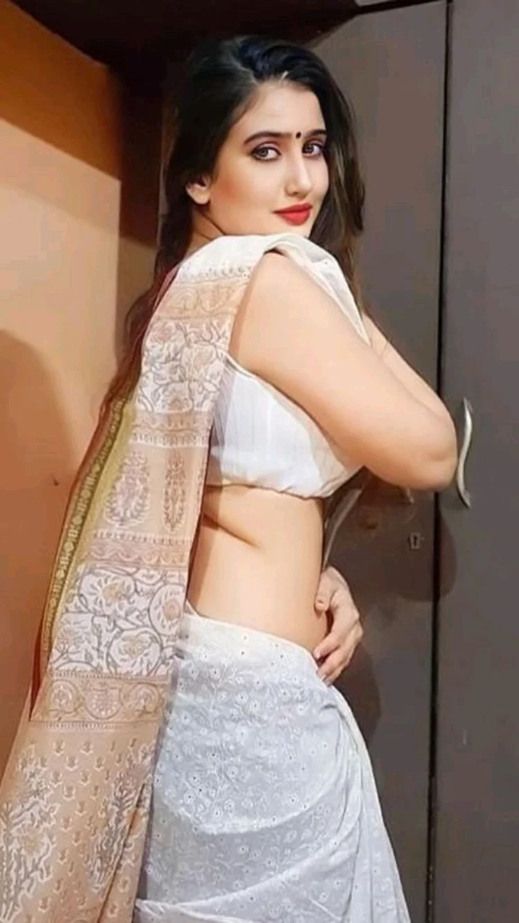 Housewife Escorts in Connaught Place