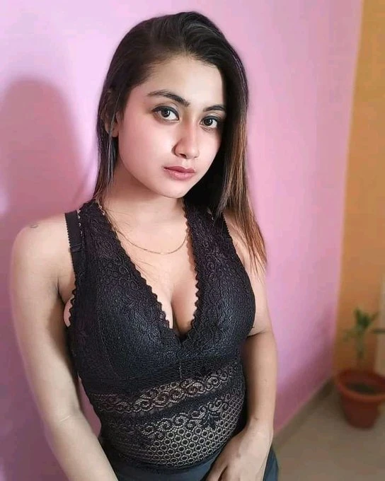Outcall Escort Service in Defence Colony
