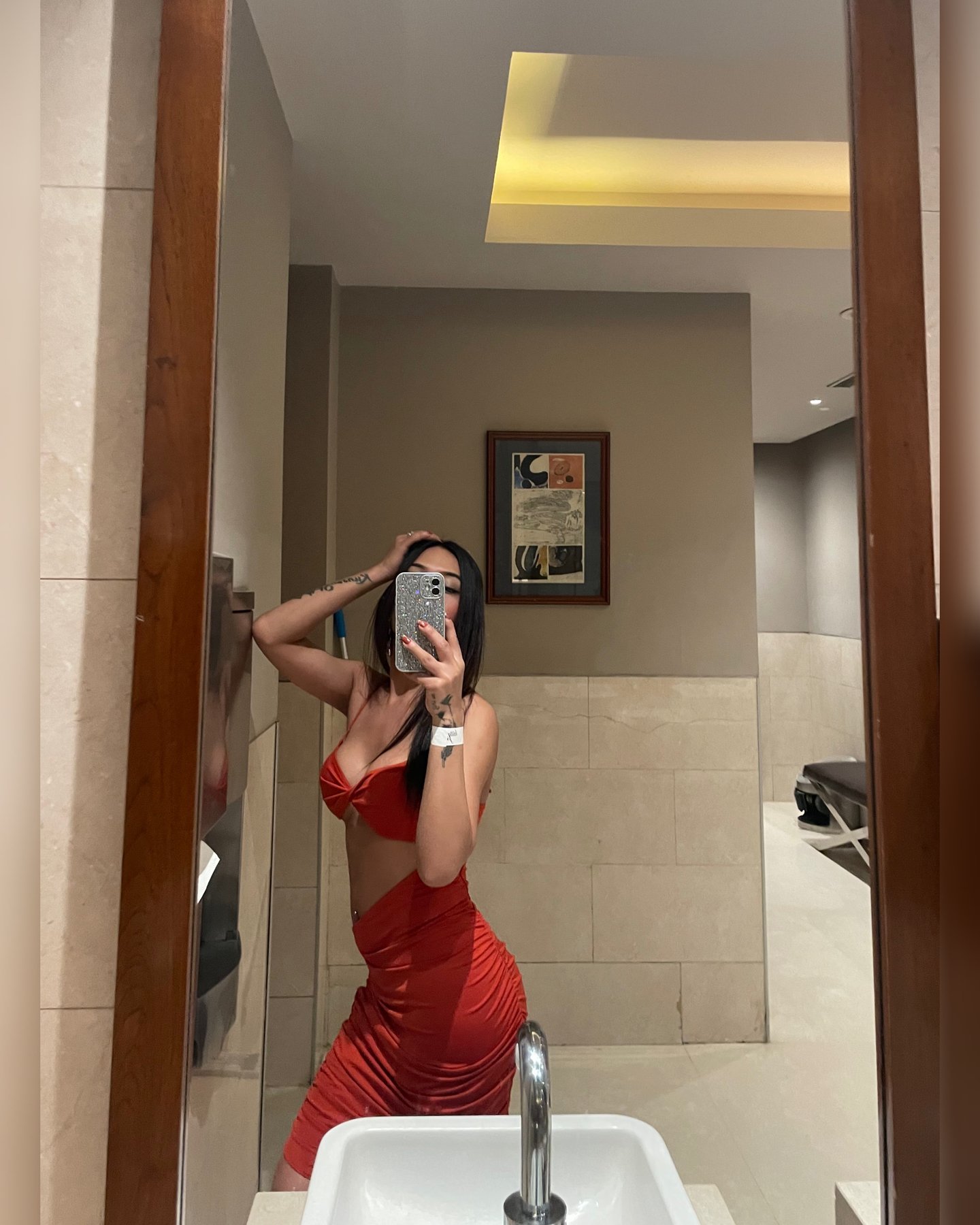 Escort Service at Defence Colony